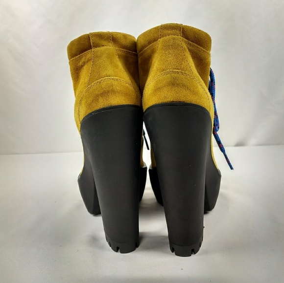 Polo Ralph Lauren Camel Suede Laced Booties - Picture 4 of 5